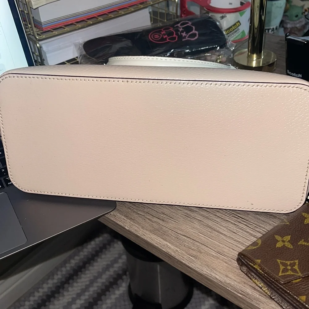 Kate Spade Cream and Tan Crossbody Bag - Picture 2 of 5